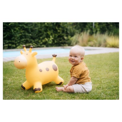 Jirafa inflable para saltar
