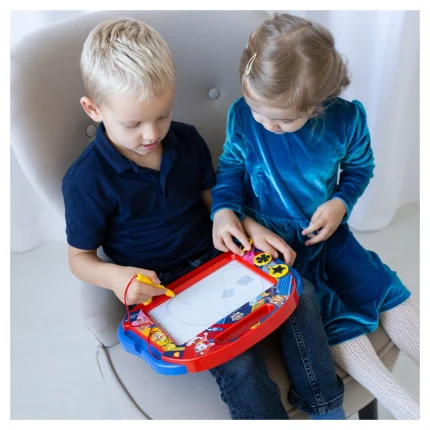 Magnetická vícebarevná kreslicí tabulka - Tlapková patrola