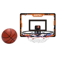 Basketbalový kôš s počítadlom skóre