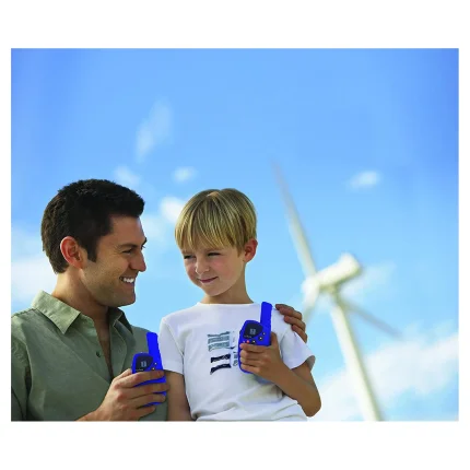 Digitální vysílačky s nabíjecí stanicí, dosah až 5 km